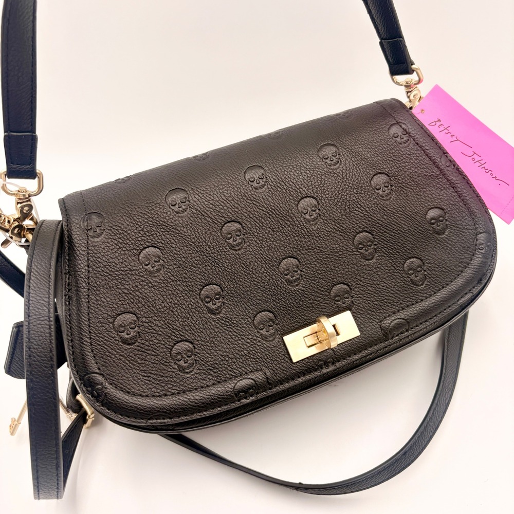 Betsey Johnson XOMARCI Black Embossed Skull Crossbody Bag Gold Lock Halloween
